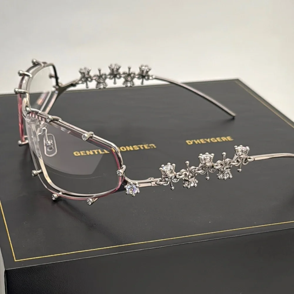 GENTLE MONSTER X D’HEYGERE - Brand New TIARA 02 immaculate! - Picture 7 of 17